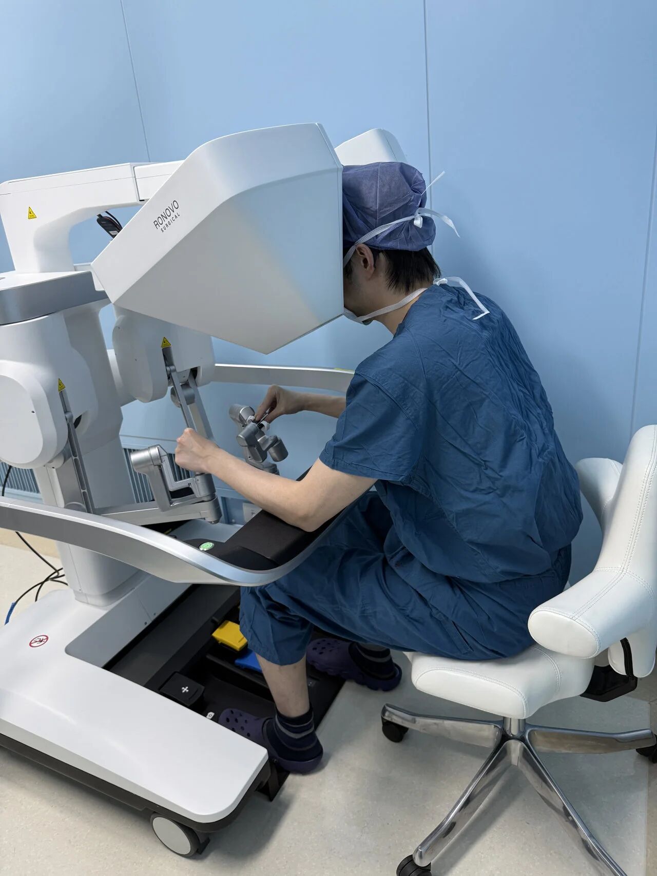 f4554dbe-f39c-4193-bc91-599341e64f41